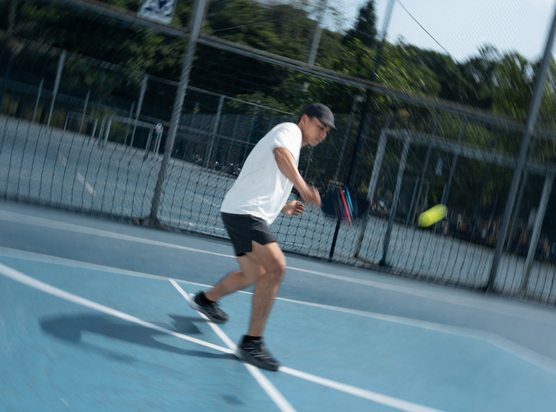 Lagi Hits di Lapangan: Pickleball, Aturan Main, dan Tas Andalan Buat Dibawa Sparring