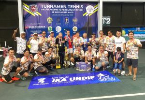Usia Hampir 70, Masih Juara! Kisah Sutikno Muliadi yang Antar IKA UNDIP Kembali Berjaya di Tenis Nasional