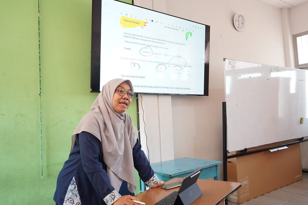Belajar Pakai Tablet di SD Al Muslim: Serunya Kelas Digital Sejak Dini