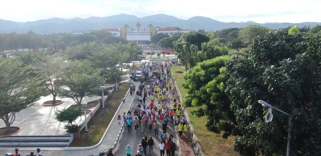 Ratusan Pelari Serbu Kampus! Fun Run & Fun Walk Untad Jadi Pemanasan Menuju Half Marathon
