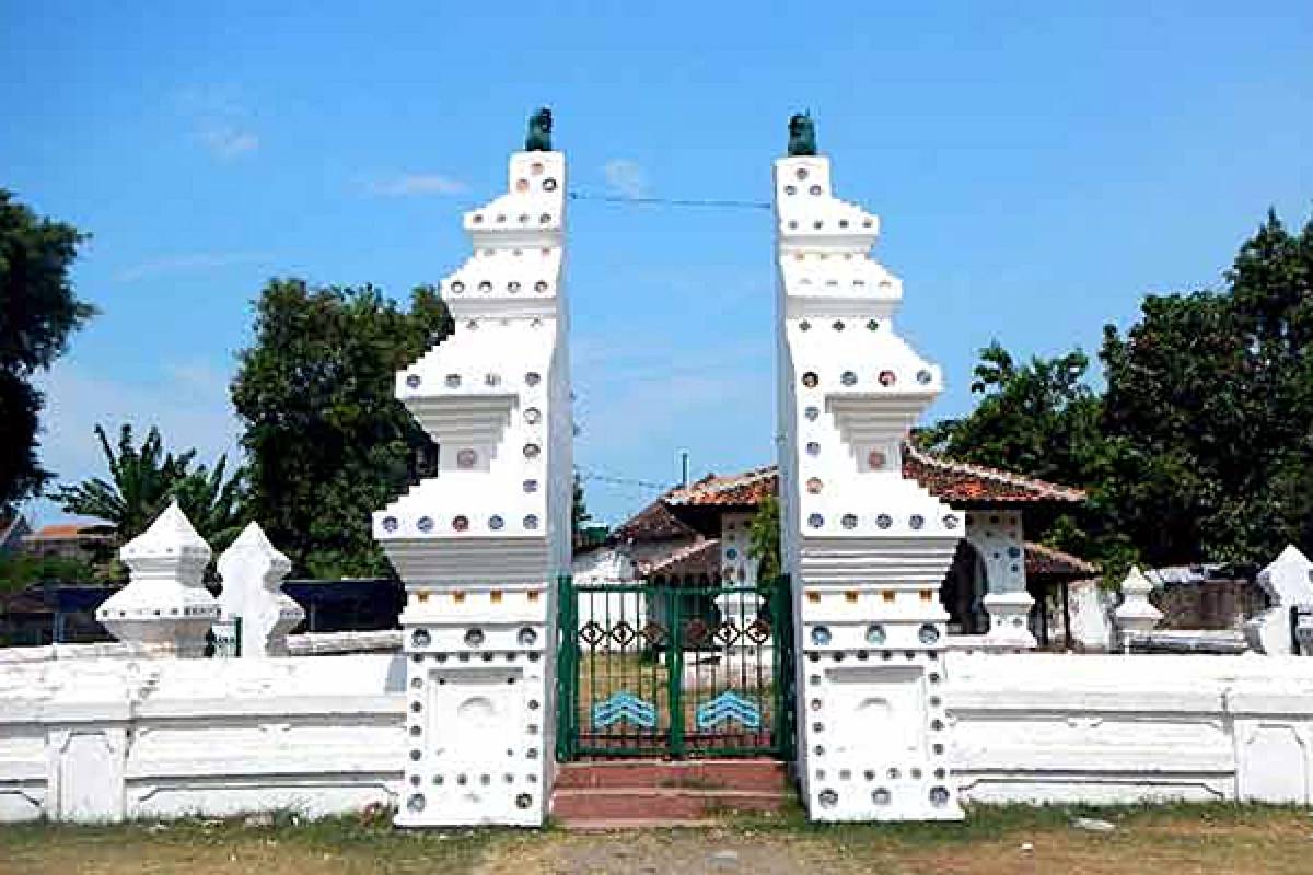 15 Destinasi Kuningan Paling Hits 2026: Dari Gunung, Curug, sampai Situs Bersejarah!
