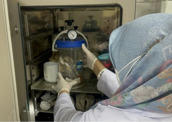 Dragon Mouthwash: Obat Kumur Buah Naga yang Siap Mengubah Cara Kita Merawat Mulut