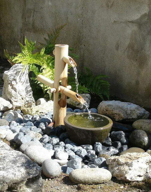 10+ Ide Kolam Air Terjun Batu Alam yang Bikin Taman Rumah Auto Mewah dan Adem