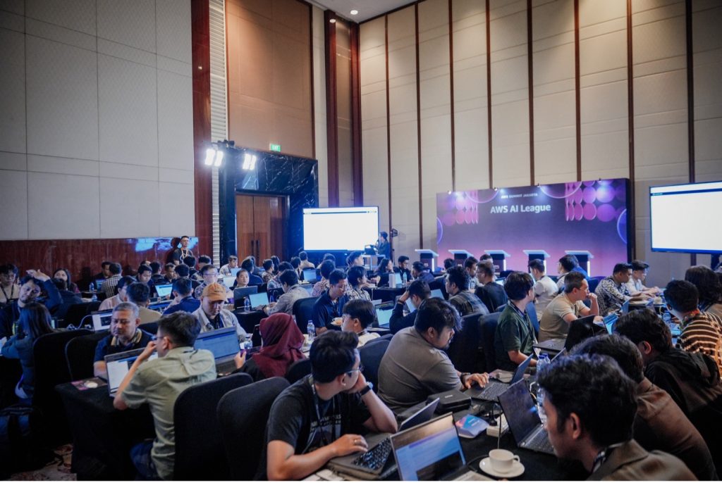 AWS AI League: Cara Seru Naik Level Skill Gen AI di AWS Summit Jakarta 2025
