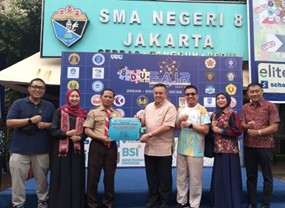 Lari Bareng, Berbagi Bareng: Aksi Sosial Smandel Runners untuk UKS SMAN 8 Jakarta