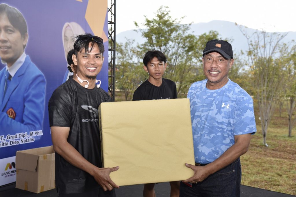 Ratusan Pelari Serbu Kampus! Fun Run & Fun Walk Untad Jadi Pemanasan Menuju Half Marathon