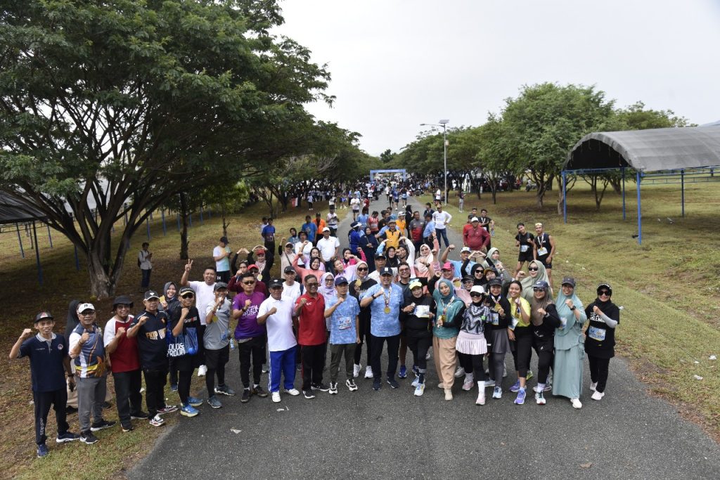 Ratusan Pelari Serbu Kampus! Fun Run & Fun Walk Untad Jadi Pemanasan Menuju Half Marathon