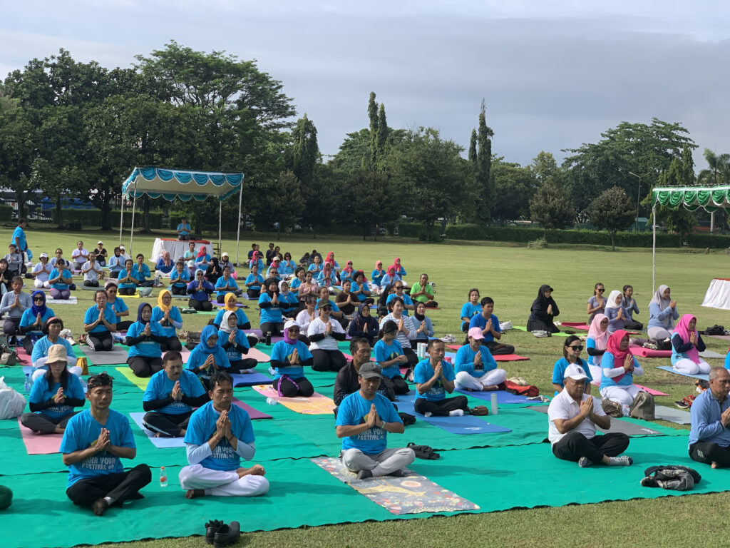 Saka Yoga Festival #8 di Prambanan: Yoga, Spiritualitas, dan Sport Tourism dalam Satu Pagi