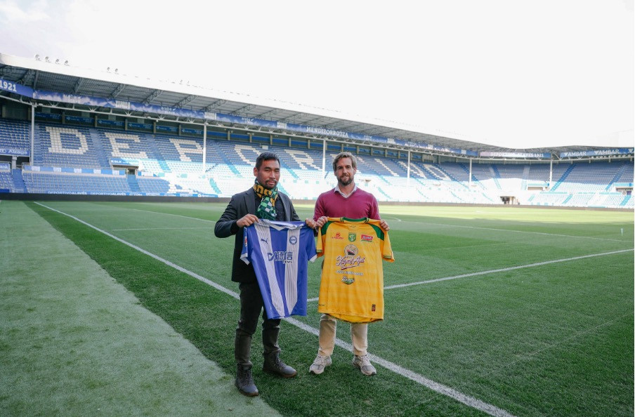 Di Balik Kolaborasi Alaves–Persebaya: Kota Kecil, Cinta Besar pada Basket dan Sepak Bola