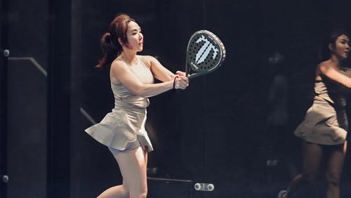 10 Ide Outfit Padel Super Kece Biar Makin Pede di Lapangan