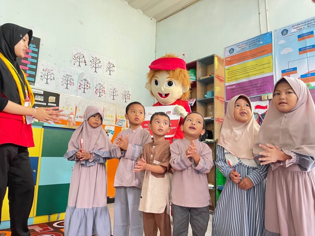 Remaja PMR Jadi Pahlawan Cilik PHBS di PAUD: Seru, Edukatif, dan Penuh Aksi Sehat!