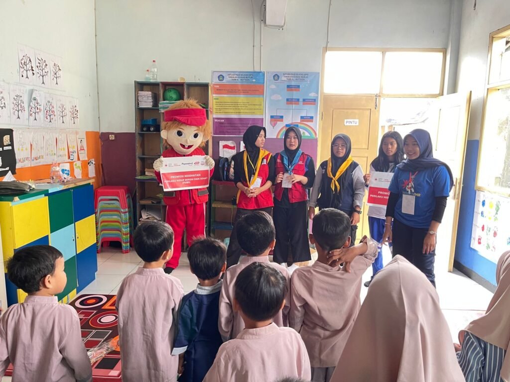 Remaja PMR Jadi Pahlawan Cilik PHBS di PAUD: Seru, Edukatif, dan Penuh Aksi Sehat!