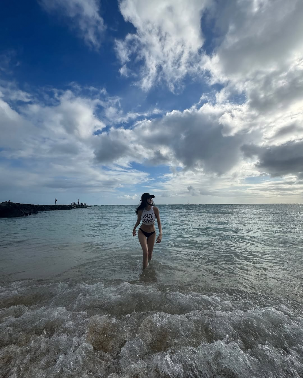 Body Goals ala Hyomin: Honeymoon di Hawaii Berkat Pilates Rutin