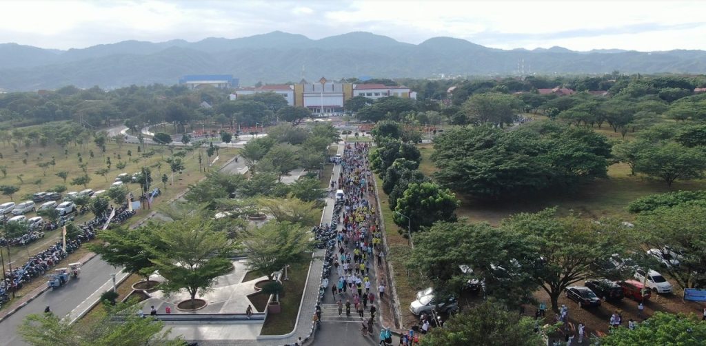 Ratusan Pelari Serbu Kampus! Fun Run & Fun Walk Untad Jadi Pemanasan Menuju Half Marathon