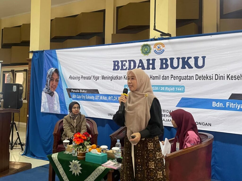 Relaxing Prenatal Yoga: Dari Ruang Kuliah ke Praktik Nyata Kesehatan Ibu dan Anak