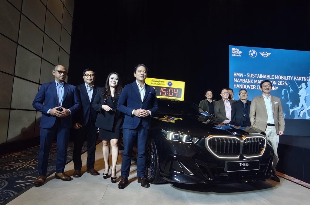Maybank Marathon 2025: Ketika Pace the Future Bertemu Deretan Mobil Premium BMW