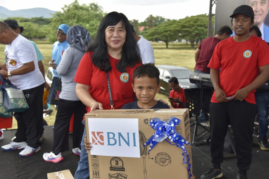 Ratusan Pelari Serbu Kampus! Fun Run & Fun Walk Untad Jadi Pemanasan Menuju Half Marathon