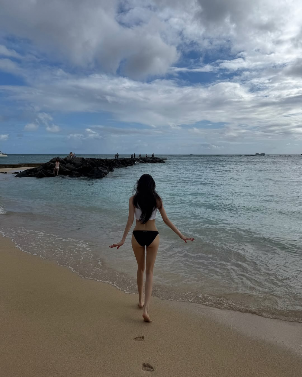 Body Goals ala Hyomin: Honeymoon di Hawaii Berkat Pilates Rutin