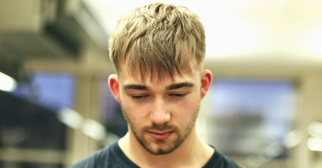 Fringe Cut: Trik Simpel Biar Rambut Auto Stylish dan Bikin Pede Naik