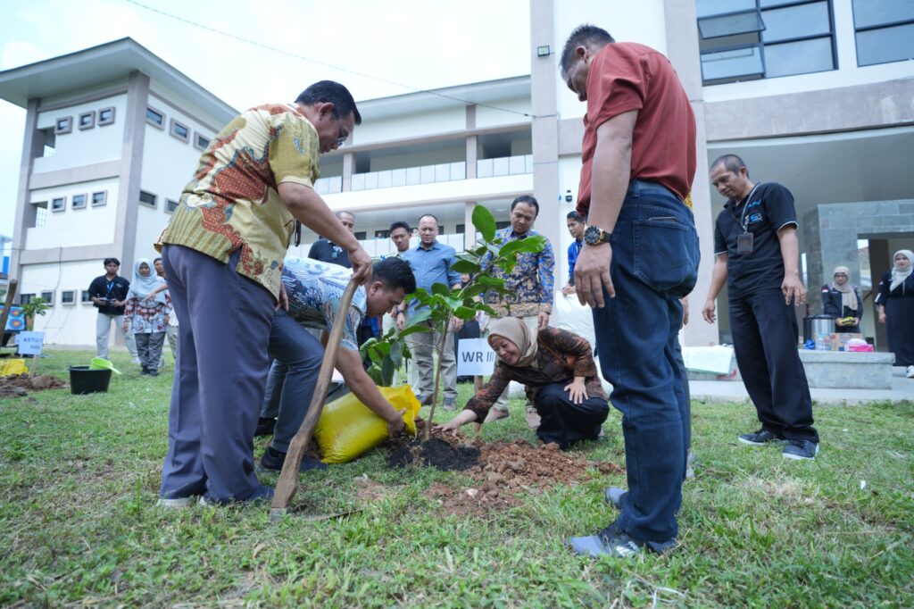 Unila Serius Jadi Kampus Sehat dan Hijau: Dari Kebiasaan Kecil ke Perubahan Besar