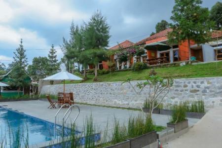 Butuh Villa di Pangalengan untuk 50 Orang? Cek Dulu De Bloem Situ Cileunca Sebelum Penuh!