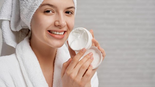 Basic Skincare Anti Ribet: Rahasia Kulit Glowing dengan 3 Langkah Aja!