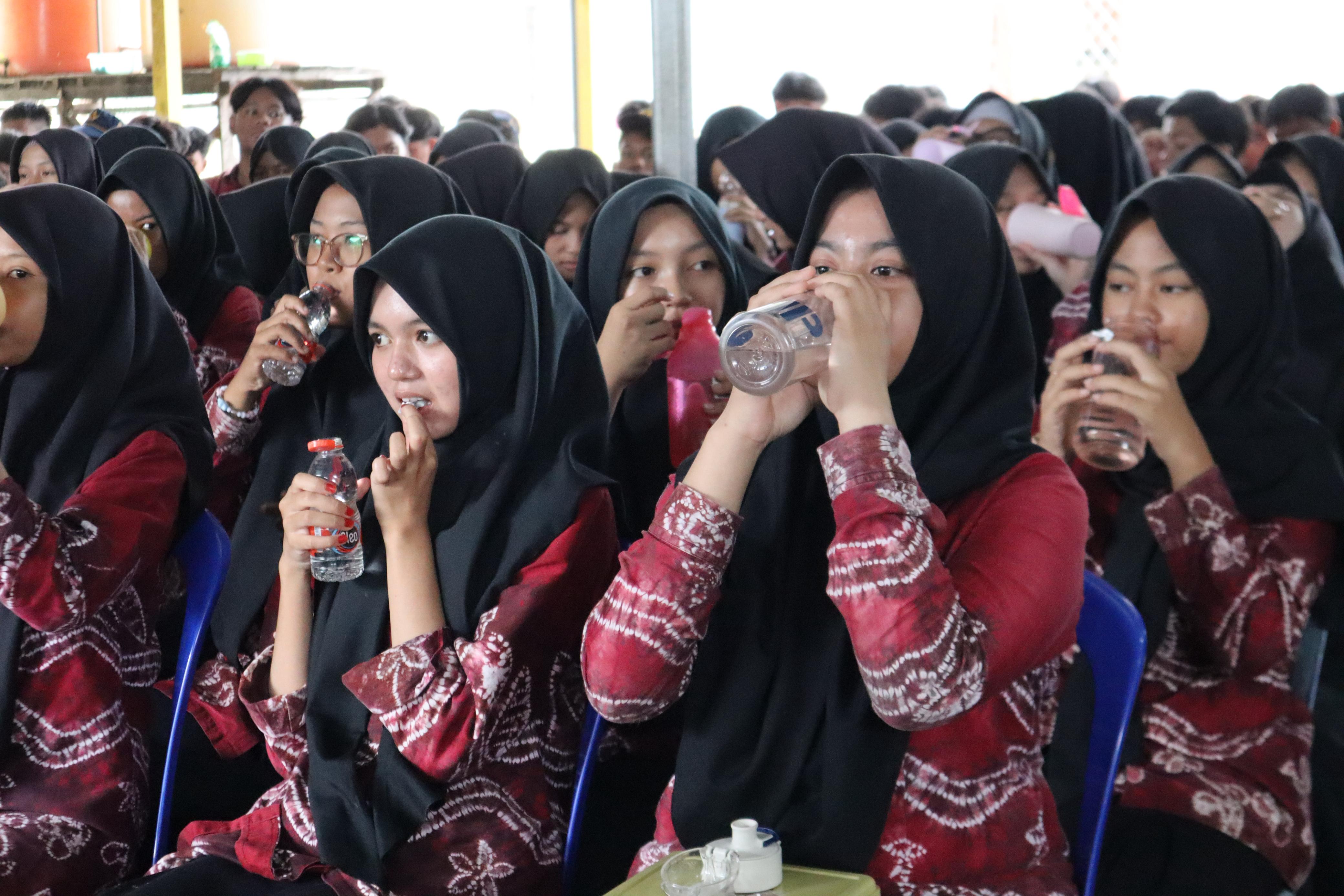 Aksi Bergizi di SMPN 19: Misi Rahasia Cegah Anemia dan Cetak Generasi Emas Banjarmasin