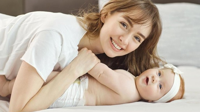 Rahasia Kulit Tetap Glowing Saat Menyusui: Aman Buat Bayi, Kece Buat Ibu