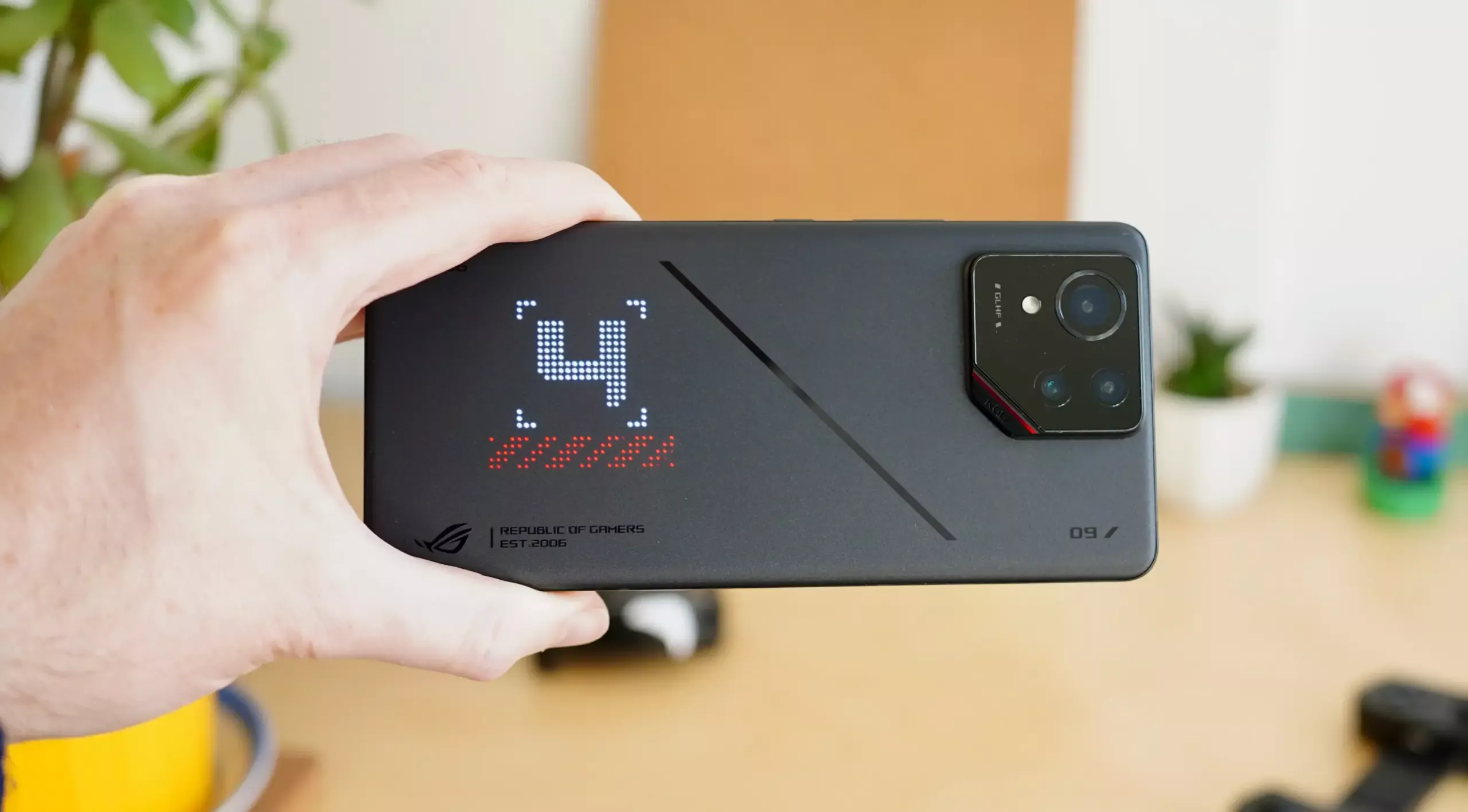 5 HP Gaming Paling GG di 2025: Dari ROG Phone 9 Pro sampai Jawara Budget