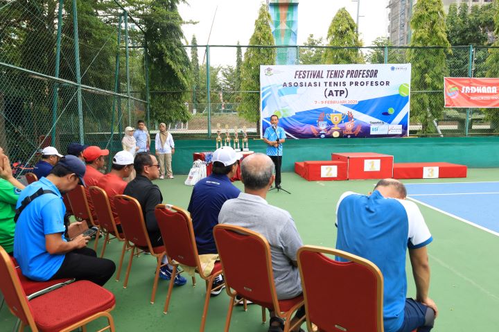 Festival Tenis Profesor 2025: Saat Para Akademisi Unjuk Gigi di Lapangan UNIMUS