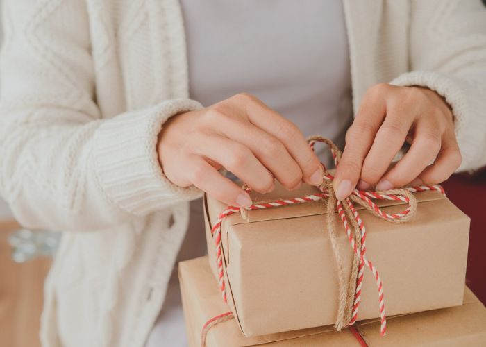 Ngasih Kado di Bawah 300 Ribu Tapi Tetap Bikin Baper? Ini Rahasianya!