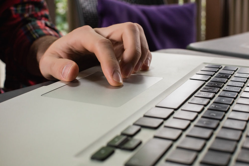 Trackpad Selalu Licin, Responsif, dan Awet: Rahasia yang Jarang Dibahas Pengguna Laptop