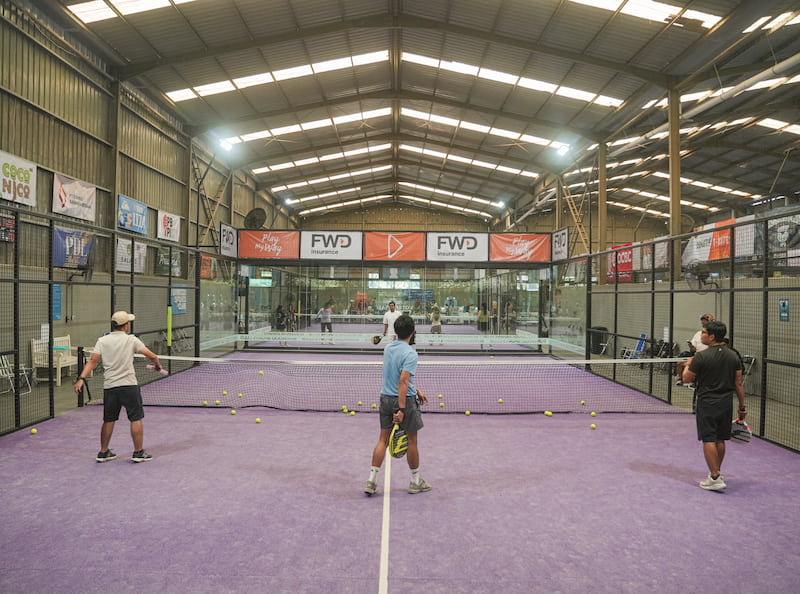 Mau Cepat Jago Padel? Ikuti Cara Main dan Outfit Andalan Ini!
