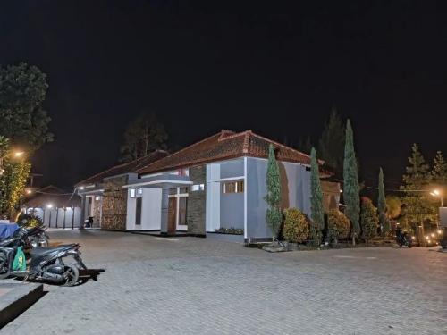 Butuh Villa di Pangalengan untuk 50 Orang? Cek Dulu De Bloem Situ Cileunca Sebelum Penuh!