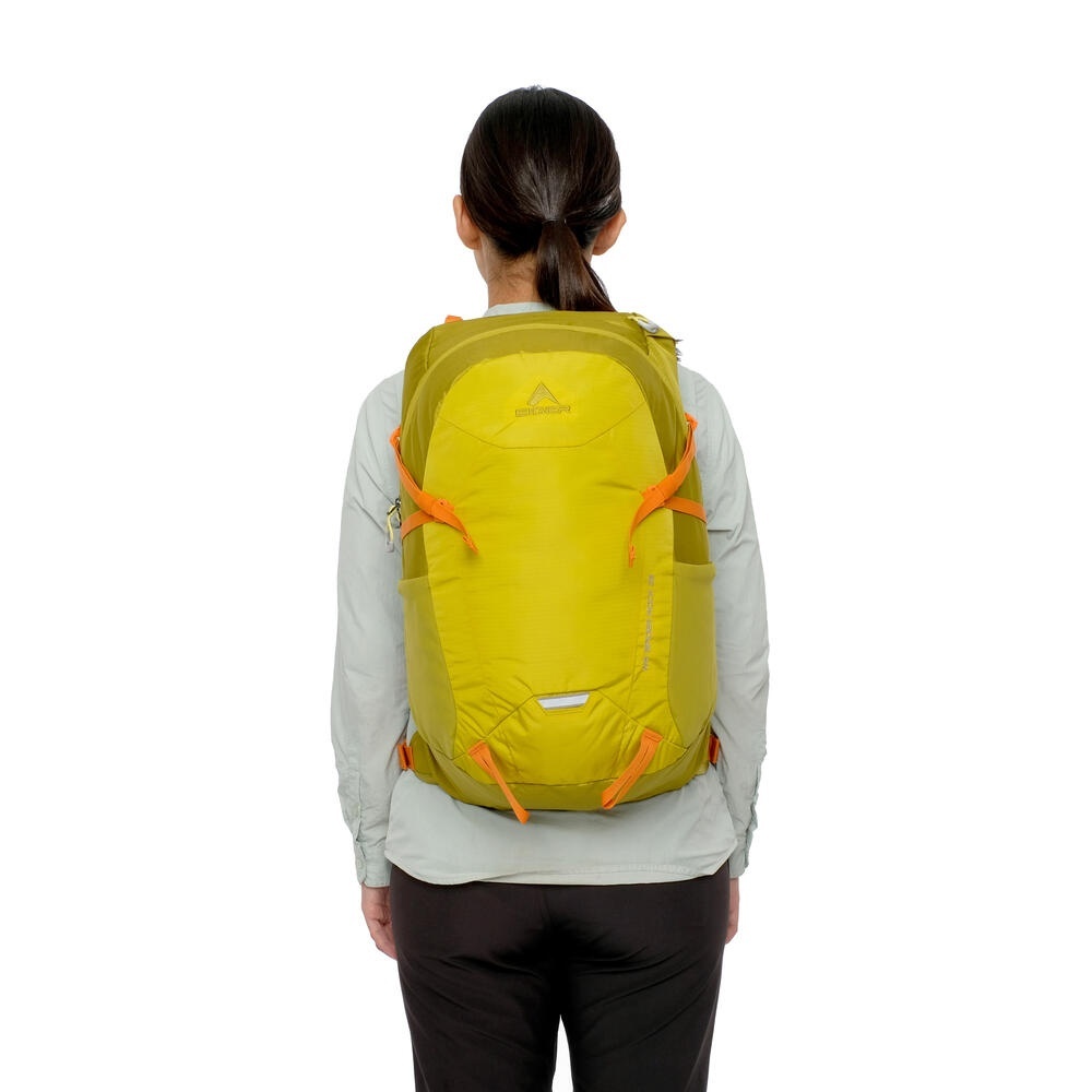 Checklist Camping Nyaman untuk Wanita: Dari Kebersihan sampai Tidur Nyenyak di Tenda