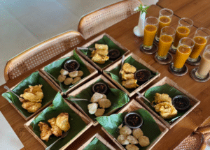 Gowes Santai Keliling Desa Borobudur: Dari Sunrise Epic sampai Jamu dan Pisang Goreng