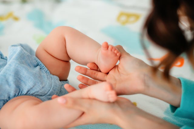 Checklist Perlengkapan Bayi Baru Lahir + Kisaran Biaya: Panduan Anti-Overbudget untuk Bunda