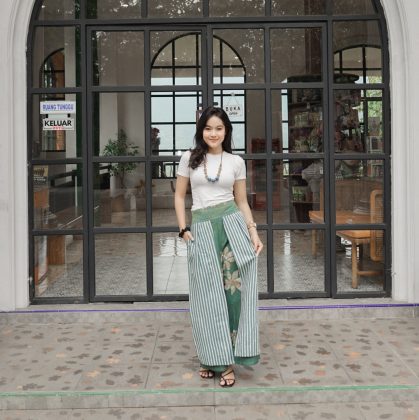 Celana Sayap Batik Wanita: Rahasia OOTD Kantoran Mewah Tanpa Ribet