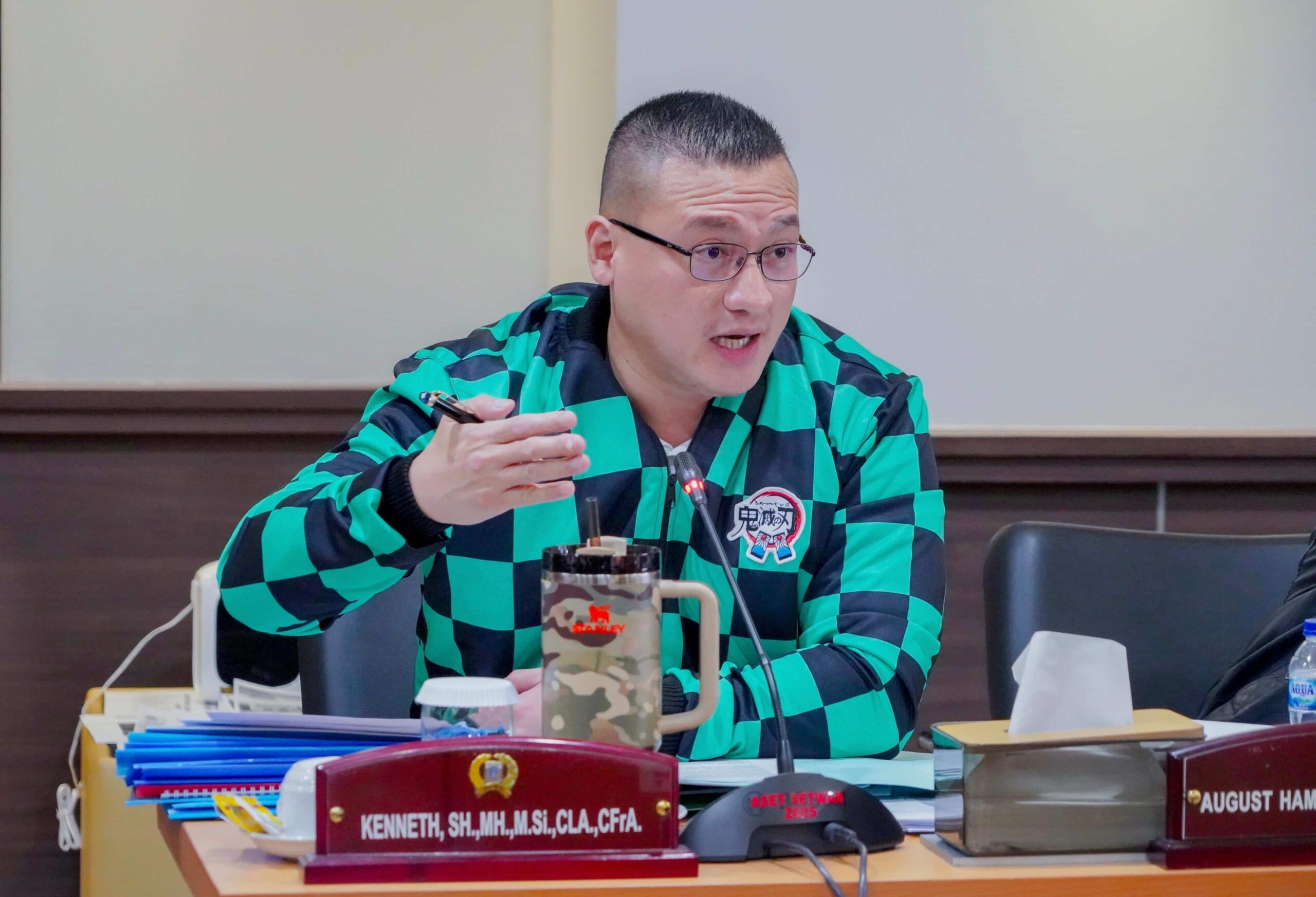 Bang Ken, Pejabat Otaku yang Siap Bawa Semangat Hashira ke Dunia Nyata