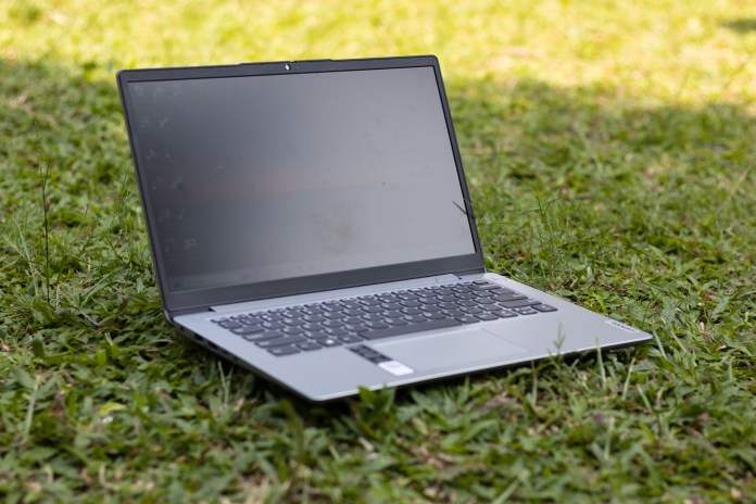 Laptop Murah Rasa Sultan: Ryzen 3 7320U, Tahan Seharian, Ngajar, Ngonten, Sampai Main Game!