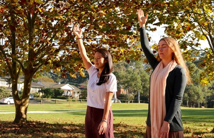 Falun Dafa: Meditasi Lembut yang Diakui Riset, Menyentuh Tubuh, Pikiran, dan Hati