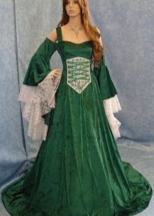 Mengenal Kostum Irlandia: Dari Jubah Kuno hingga Gaun Tari Modern Penuh Warna