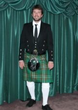 Mengenal Kostum Irlandia: Dari Jubah Kuno hingga Gaun Tari Modern Penuh Warna