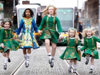 Mengenal Kostum Irlandia: Dari Jubah Kuno hingga Gaun Tari Modern Penuh Warna