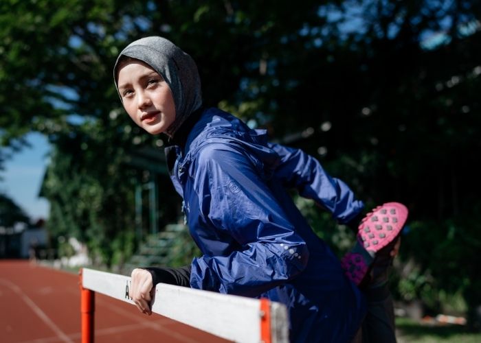 Rahasia Outfit Gym Hijab Anti Gerah: Nyaman, Tertutup, Tetap Super Stylish!