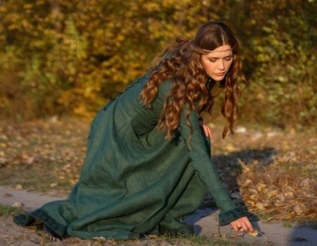Mengenal Kostum Irlandia: Dari Jubah Kuno hingga Gaun Tari Modern Penuh Warna