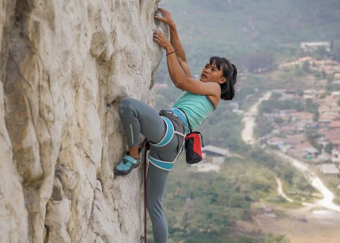 Panduan Wisata Tebing untuk Pendaki Gunung: Dari Persiapan sampai Destinasi Wajib Coba