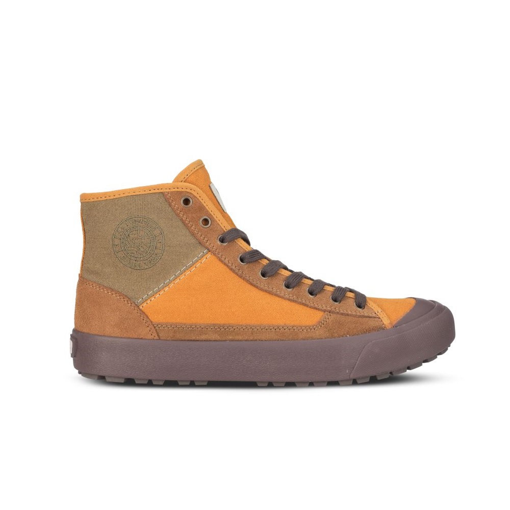 5 Sepatu Boot Kulit Pria Keren yang Bikin Look Makin Naik Kelas (Plus Cara Rawat Biar Awet Tahunan)