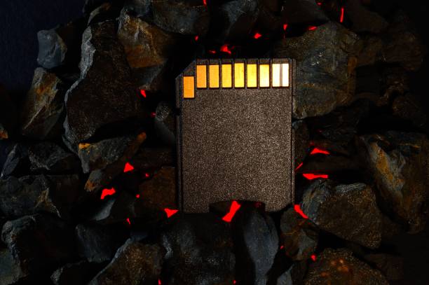 gambar sd card di atas tumpukan batu