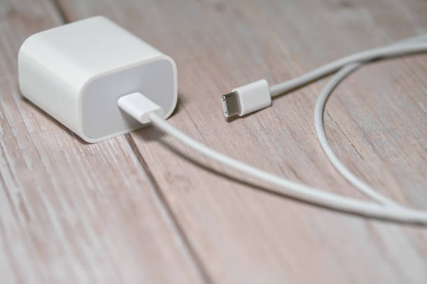 charger HP dengan model kabel c to c